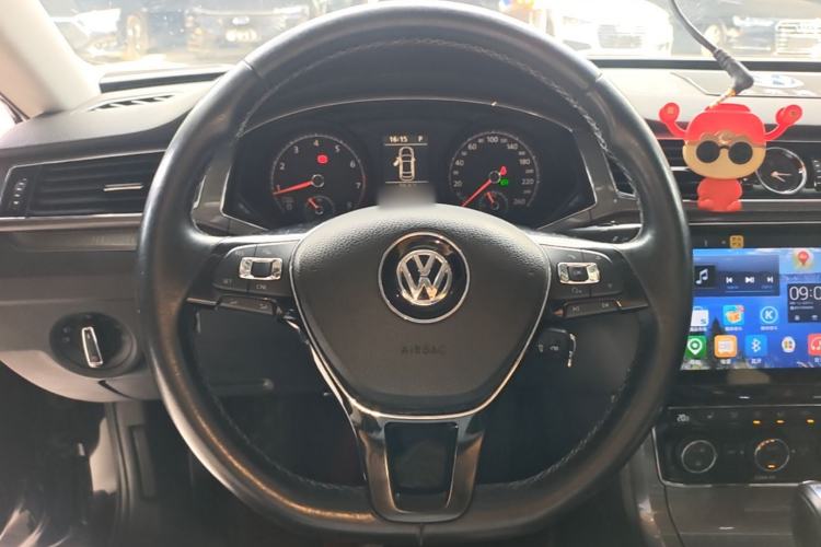 Used Volkswagen Passat 2016 330TSI DSG Luxury Edition Steering Wheel