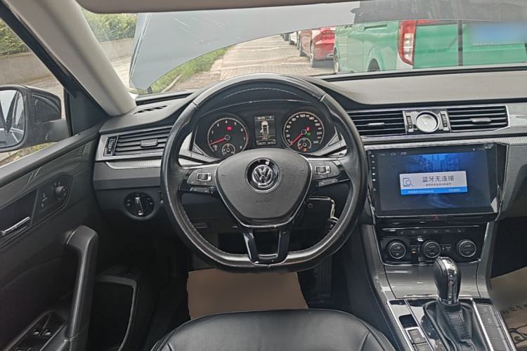 Used Volkswagen Passat 2016 330TSI DSG Luxury Edition Steering Wheel