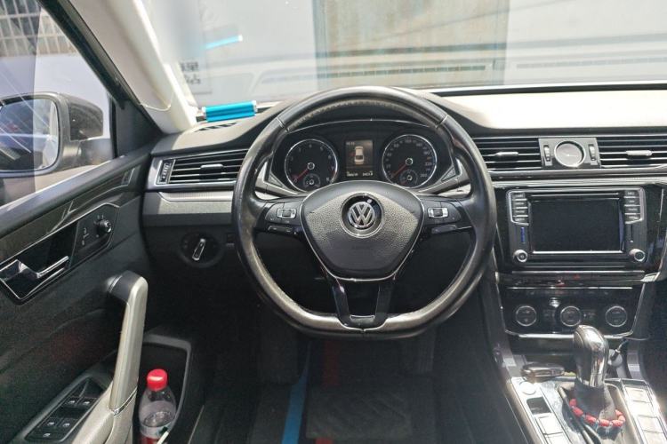 Used Volkswagen Passat 2016 330TSI DSG Prestige Edition Steering Wheel