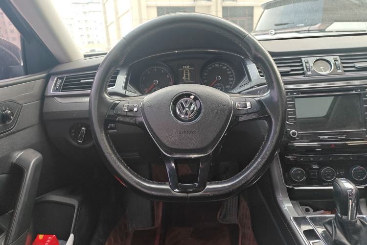 Used Volkswagen Passat 2016 280TSI DSG Prestige Edition Steering Wheel