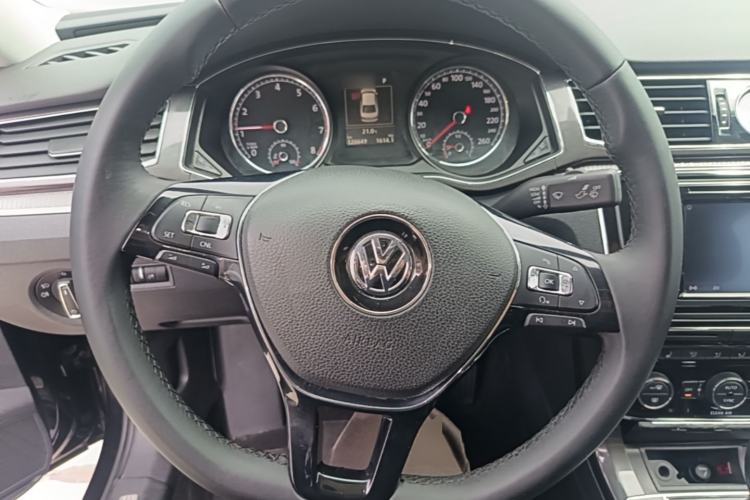 Used Volkswagen Passat 2016 330TSI DSG Prestige Edition Steering Wheel