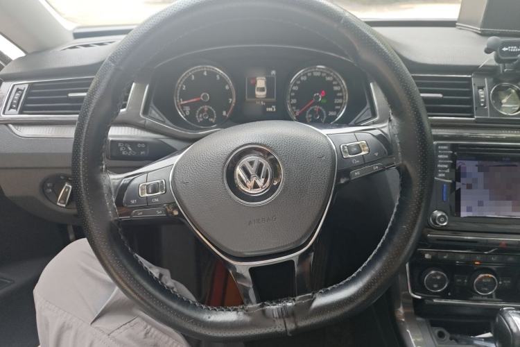 Used Volkswagen Passat 2016 380TSI DSG Prestige Edition Steering Wheel