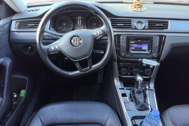 Used Volkswagen Passat 2016 330TSI DSG Luxury Edition Steering Wheel