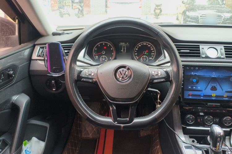 Used Volkswagen Passat 2016 330TSI DSG Luxury Edition Steering Wheel