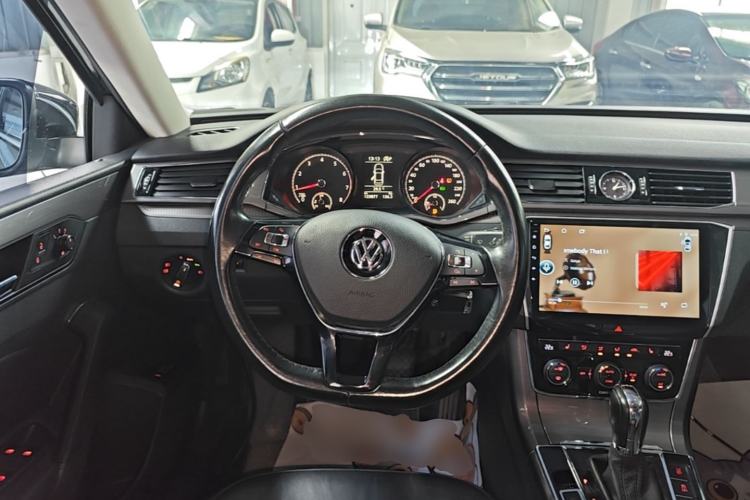 Used Volkswagen Passat 2016 330TSI DSG Luxury Edition Steering Wheel