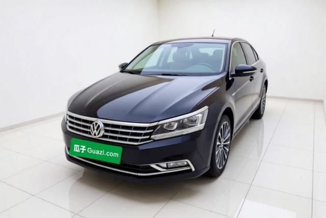 Ojetý Volkswagen Passat 2016 330TSI DSG Prestige Edition
