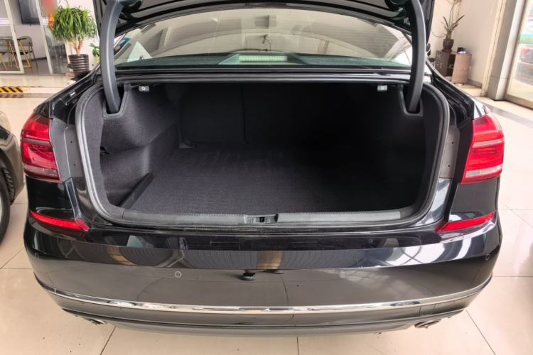 Used Volkswagen Passat 2016 330TSI DSG Prestige Edition Trunk