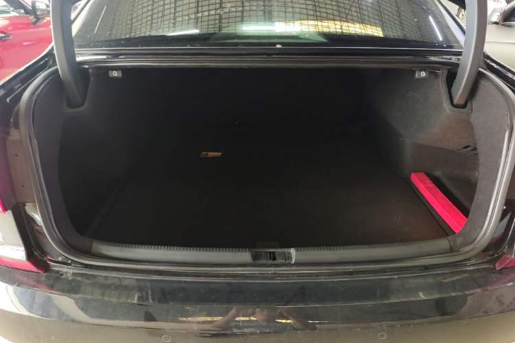 Used Volkswagen Passat 2016 330TSI DSG Prestige Edition Trunk