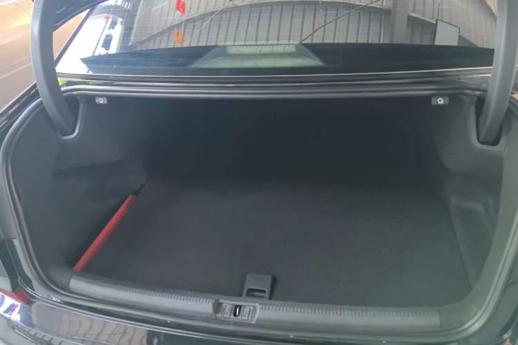 Used Volkswagen Passat 2016 330TSI DSG Prestige Edition Trunk