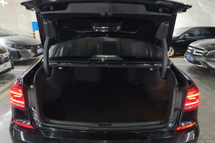 Used Volkswagen Passat 2016 330TSI DSG Prestige Edition Trunk