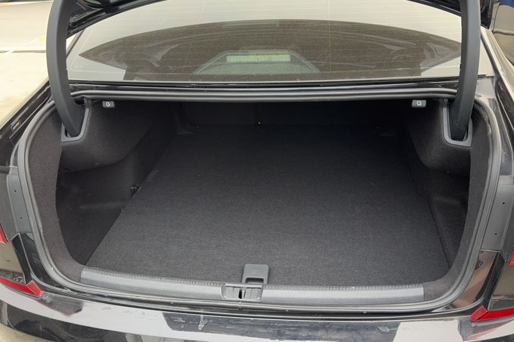 Used Volkswagen Passat 2016 380TSI DSG Ultimate Edition Trunk