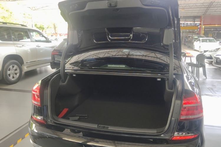 Used Volkswagen Passat 2016 330TSI DSG Prestige Edition Trunk