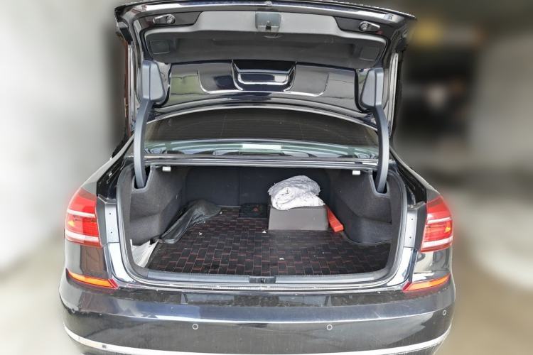 Used Volkswagen Passat 2016 330TSI DSG Prestige Edition Trunk