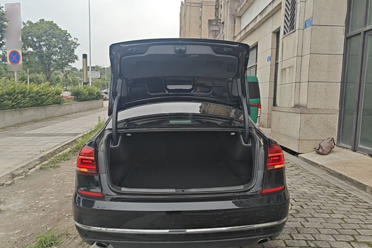 Used Volkswagen Passat 2016 330TSI DSG Luxury Edition Trunk