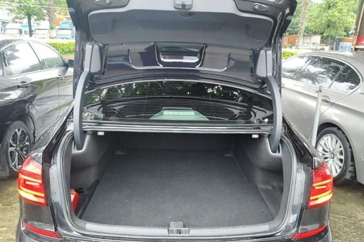 Used Volkswagen Passat 2016 1.8T Government Procurement Version (CEA Engine + 6AT) Trunk