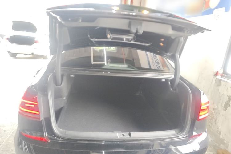 Used Volkswagen Passat 2016 330TSI DSG Prestige Edition Trunk