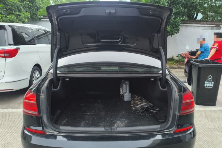 Used Volkswagen Passat 2016 330TSI DSG Luxury Edition Trunk
