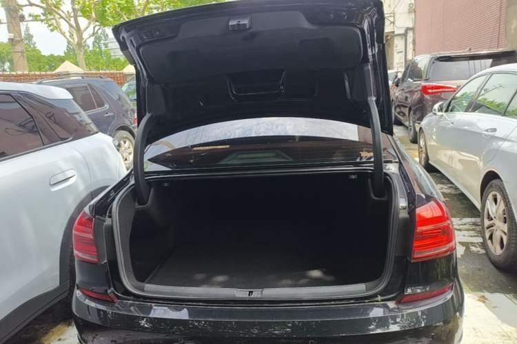 Used Volkswagen Passat 2016 380TSI DSG Prestige Edition Trunk