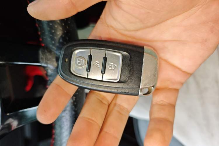 Used Volkswagen Passat 2016 330TSI DSG Luxury Edition Vehicle Key