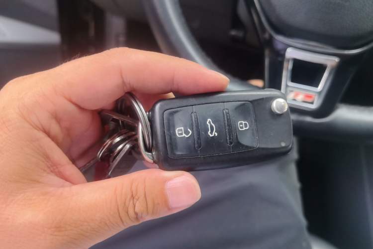 Used Volkswagen Passat 2016 380TSI DSG Prestige Edition Vehicle Key
