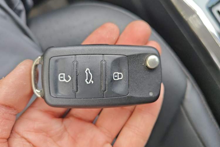 Used Volkswagen Passat 2016 380TSI DSG Prestige Edition Vehicle Key