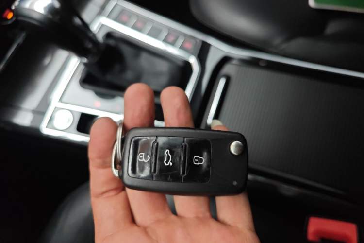 Used Volkswagen Passat 2016 330TSI DSG Prestige Edition Vehicle Key