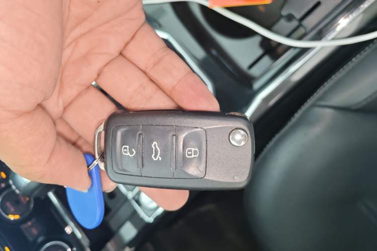 Used Volkswagen Passat 2016 330TSI DSG Prestige Edition Vehicle Key