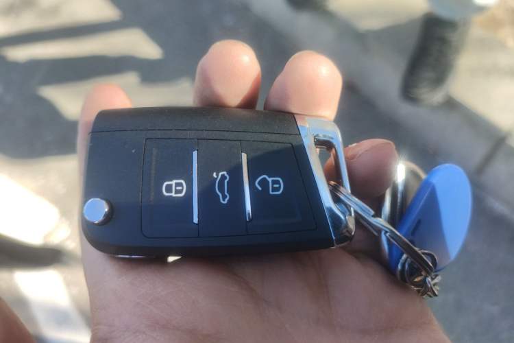 Used Volkswagen Passat 2016 330TSI DSG Prestige Edition Vehicle Key