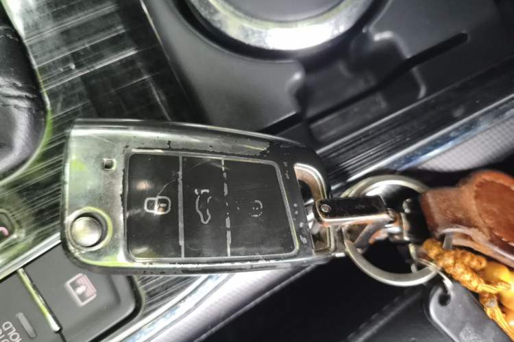 Used Volkswagen Passat 2016 330TSI DSG Prestige Edition Vehicle Key