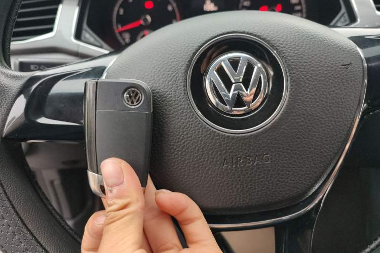 Used Volkswagen Passat 2016 330TSI DSG Luxury Edition Vehicle Key