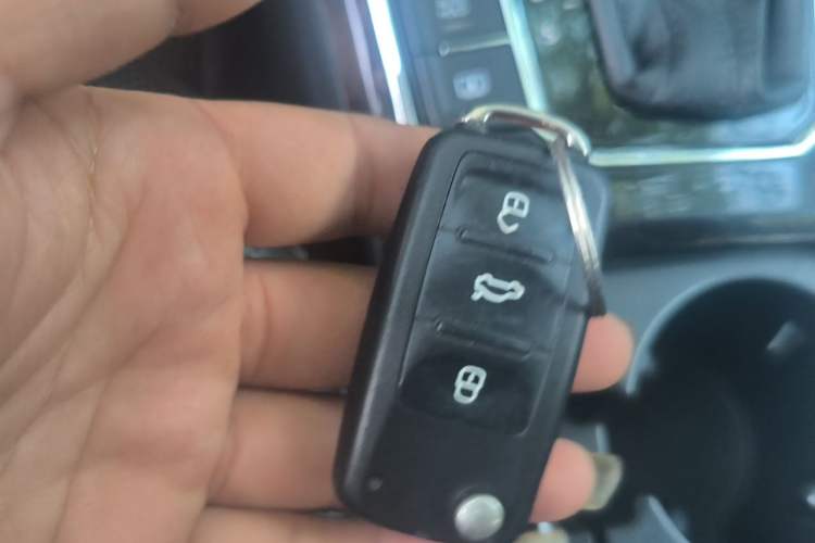 Used Volkswagen Passat 2016 380TSI DSG Ultimate Edition Vehicle Key