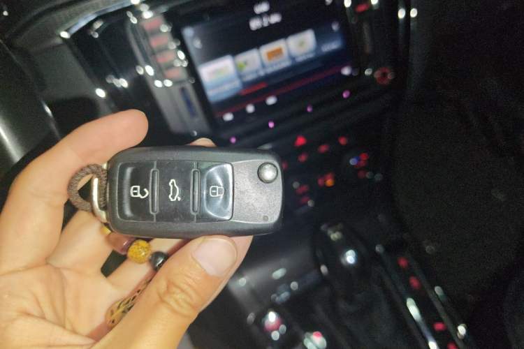 Used Volkswagen Passat 2016 330TSI DSG Prestige Edition Vehicle Key