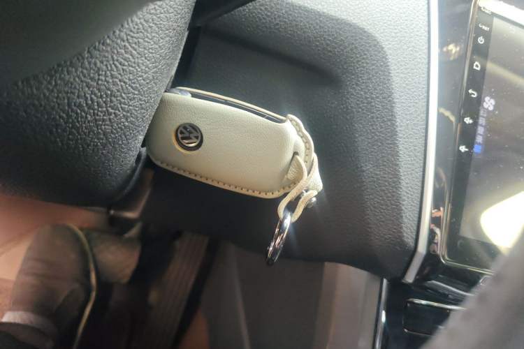 Used Volkswagen Passat 2016 330TSI DSG Luxury Edition Vehicle Key