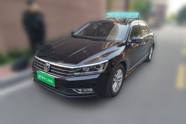 Used Volkswagen Passat 2016 330TSI DSG Luxury Edition Guazi used car, China used car export, Used car for sale, Used  cars, Cheapest cars for sale