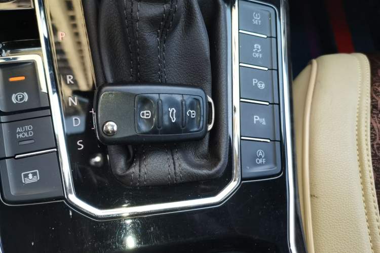 Used Volkswagen Passat 2016 380TSI DSG Ultimate Edition Vehicle Key