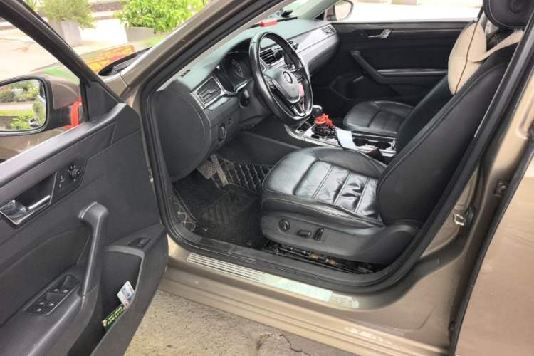Used Volkswagen Passat 2016 280TSI DSG Prestige Edition Driver Seat