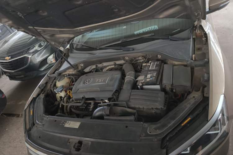 Used Volkswagen Passat 2016 330TSI DSG Luxury Edition Engine Bay