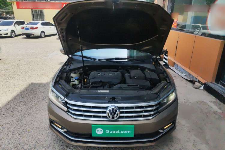 Used Volkswagen Passat 2016 330TSI DSG Prestige Edition Engine Bay