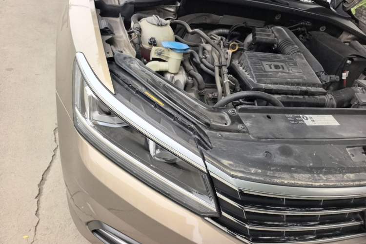 Used Volkswagen Passat 2016 280TSI DSG Prestige Edition Engine Bay Right