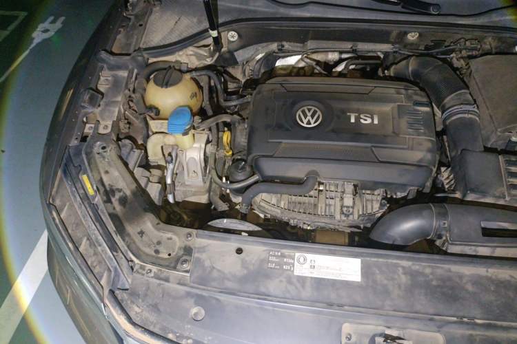 Used Volkswagen Passat 2016 330TSI DSG Prestige Edition Engine Bay Right