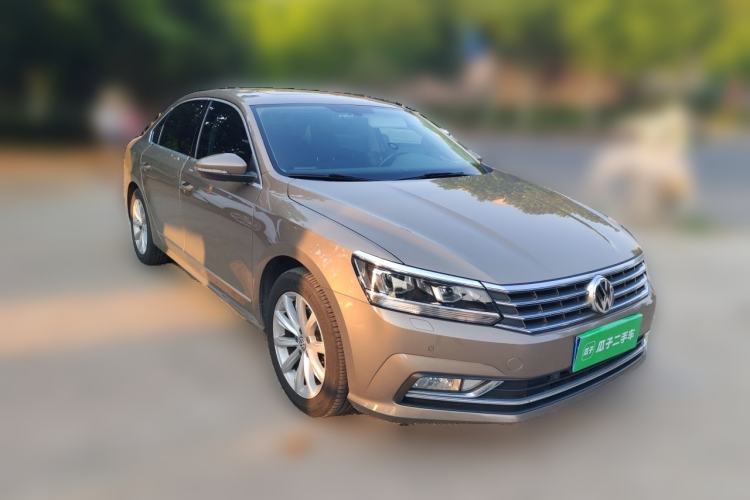 Used Volkswagen Passat 2016 380TSI DSG Prestige Edition Front Right 45 Deg