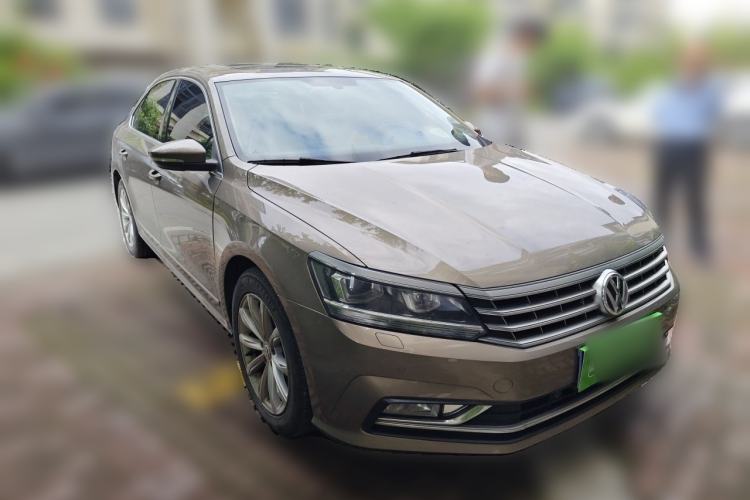 Used Volkswagen Passat 2016 330TSI DSG Prestige Edition Front Right 45 Deg