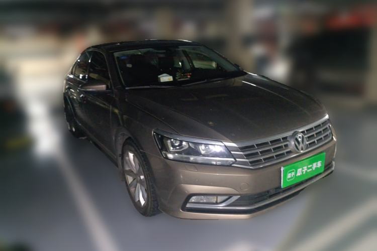 Used Volkswagen Passat 2016 330TSI DSG Prestige Edition Front Right 45 Deg