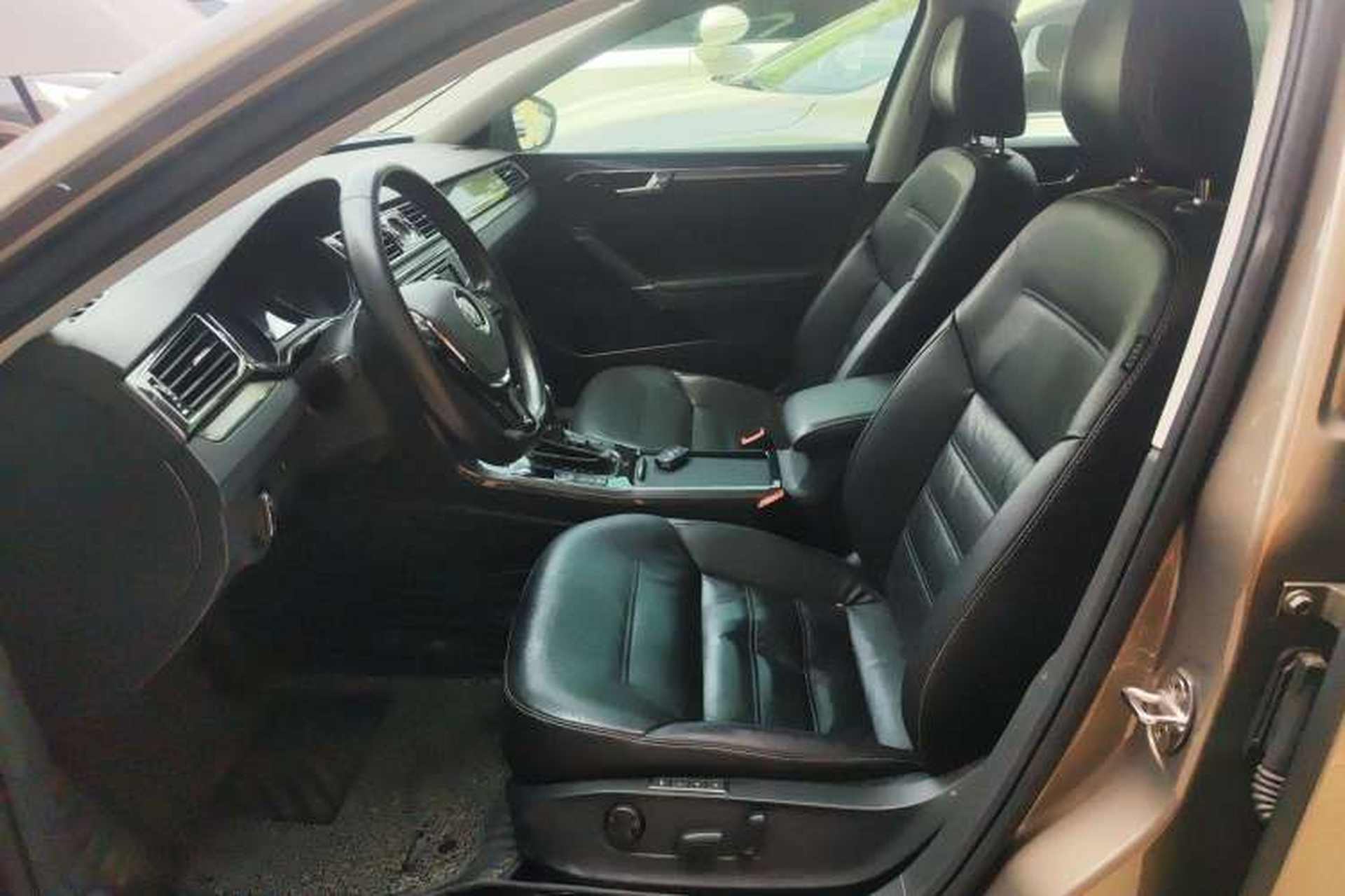 Used Volkswagen Passat 2016 330TSI DSG Prestige Edition Left Front Seat