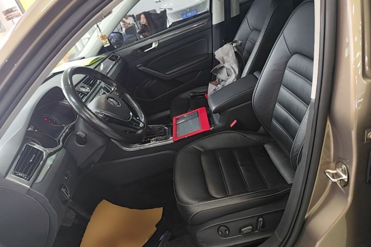 Used Volkswagen Passat 2016 330TSI DSG Luxury Edition Left Front Seat