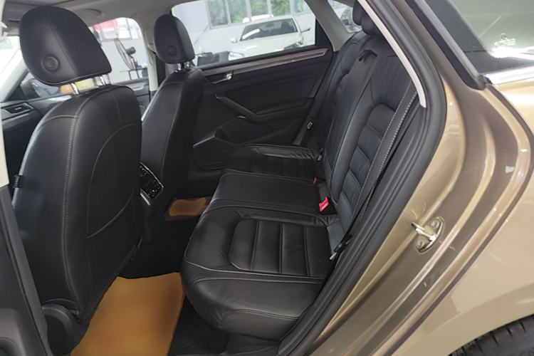 Used Volkswagen Passat 2016 330TSI DSG Luxury Edition Left Rear Seat