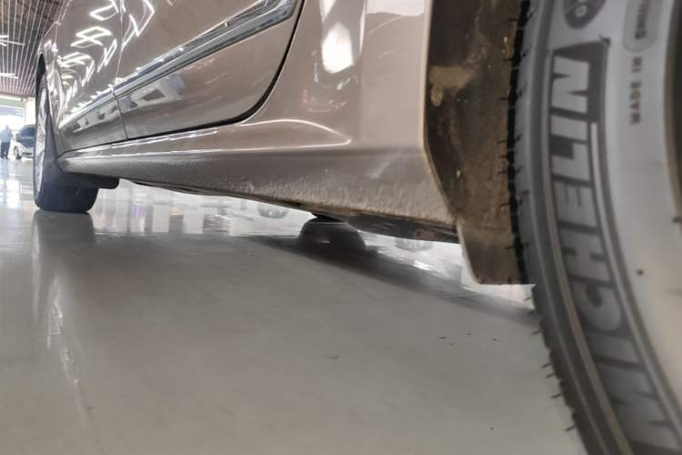 Used Volkswagen Passat 2016 280TSI DSG Prestige Edition Left Side Sill