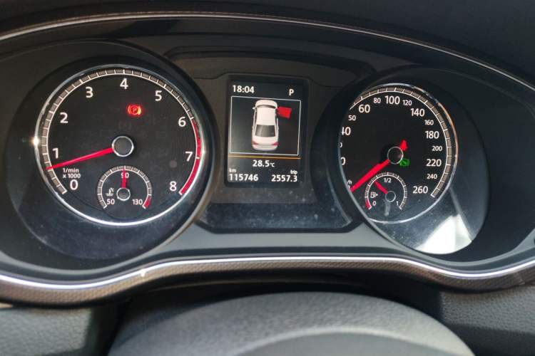 Used Volkswagen Passat 2016 380TSI DSG Prestige Edition Odometer Close Up