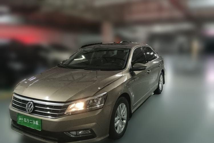 Used Volkswagen Passat 2016 330TSI DSG Luxury Edition Guazi used car, China used car export, Used car for sale, Used  cars, Cheapest cars for sale