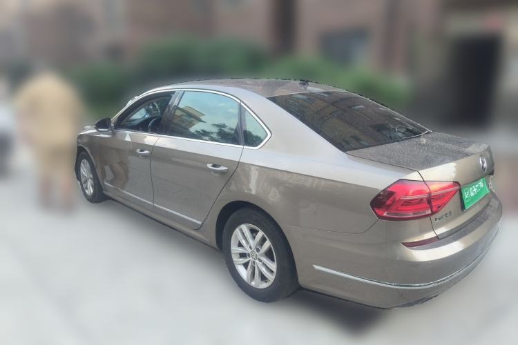 Used Volkswagen Passat 2016 330TSI DSG Luxury Edition Rear Left 45 Deg